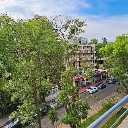 Excelsior Sunny Apartament