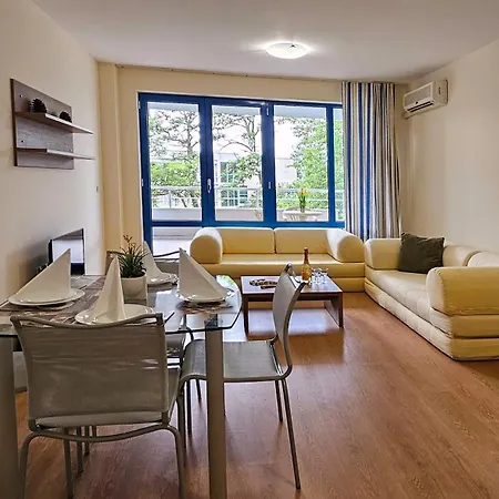 Excelsior Sunny Apartman *