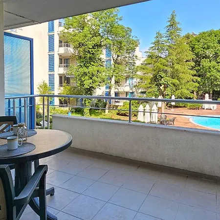 Excelsior Sunny Apartment