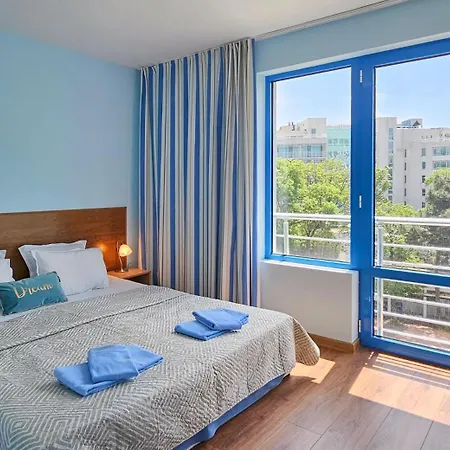 Excelsior Sunny Апартаменти