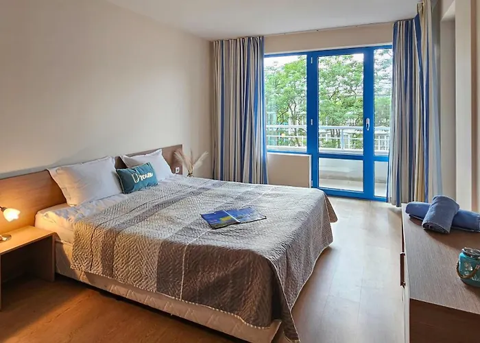 Excelsior Sunny Apartment *