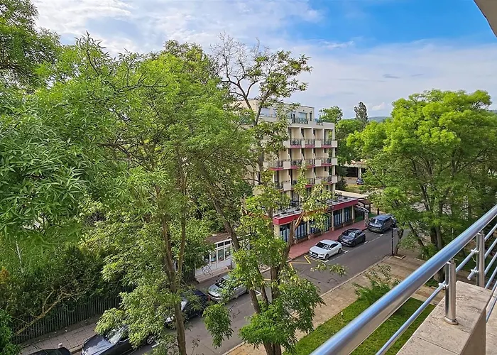 Excelsior Sunny Апартамент